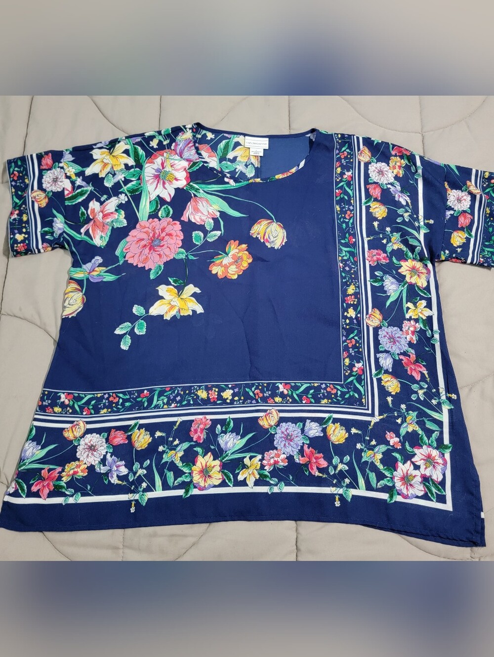 Liz Claiborne Navy Blue Floral Short Sleeve Square Cut Top - Size Large